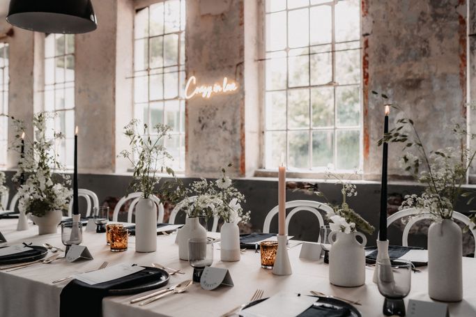 Hochzeitstisch eingedeckt